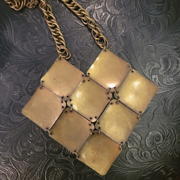 Metal vintage statement necklace - Picture 5 of 7